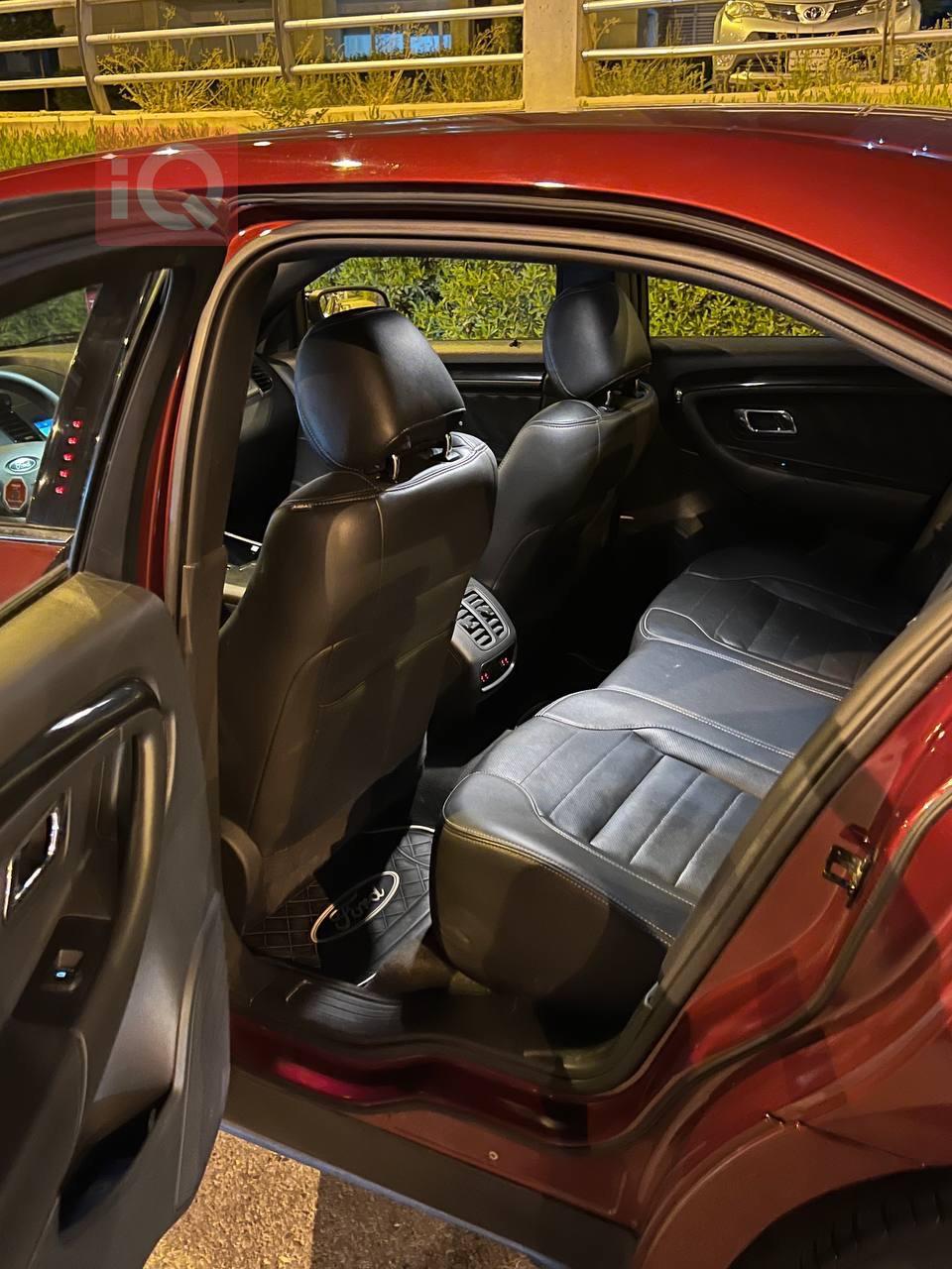 Ford Taurus